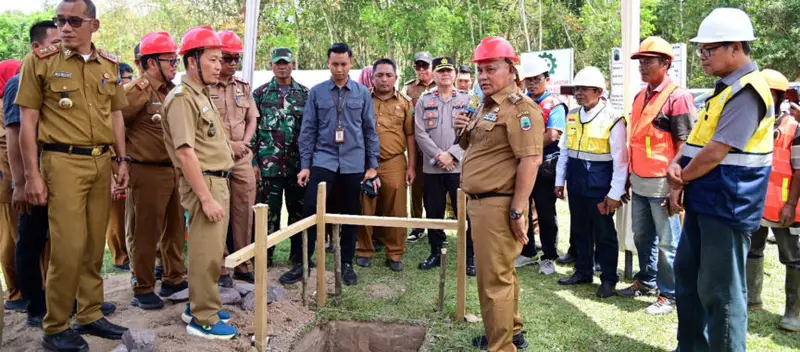 Bupati Nanang Cek Pembangunan SMPN 3 Tanjung Bintang