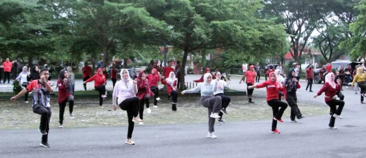 Sekda Thamrin Senam Bersama Pegawai di Lingkungan Pemkab Lampung Selatan