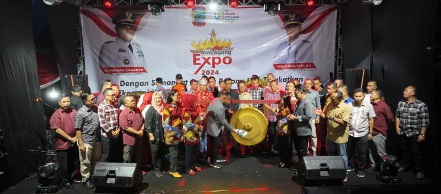 Buka Jatiagung Expo 2024, Bupati Nanang: Saatnya UMKM Berkreativitas Dalam Memajukan Ekonomi